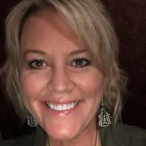 Meet your Posher, Dana